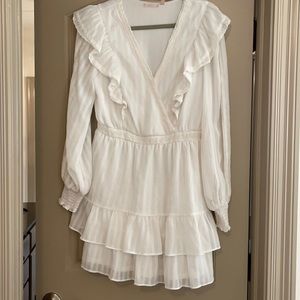 White long sleeve dress